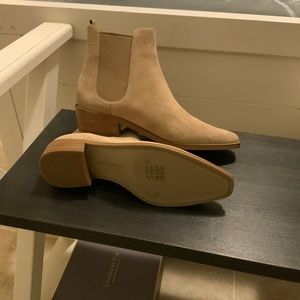 MICHAEL KORS Suede Boots